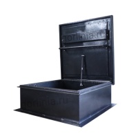 Люк выхода на кровлю утепленный противопожарный с плоской крышкой в открытом положении Люк выхода на кровлю утепленный противопожарный с плоской крышкой в открытом положении