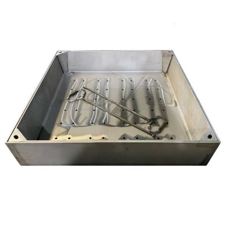 Скрытый люк под газон Проспект-Г съемный с дренажными отверстиями в дне - вид сбоку Скрытый люк под газон Проспект-Г съемный с дренажными отверстиями в дне - вид сбоку