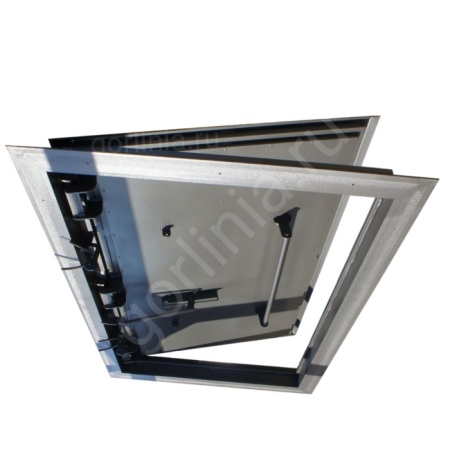 Люк кровельный ЛКР для выхода на крышу вид снизу Люк кровельный ЛКР для выхода на крышу вид снизу