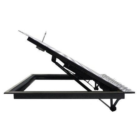 Люк Контур с алюминиевым листом рифленый в бетонный пол гаражного погреба Люк Контур с алюминиевым листом рифленый в бетонный пол гаражного погреба