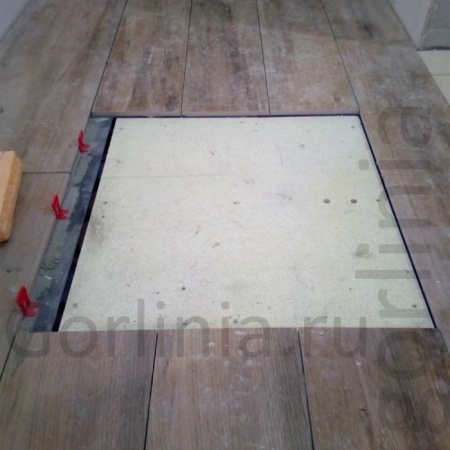 Люк АМО 600*600 напольный стальной окрашенный Напольный люк АМО 600*600