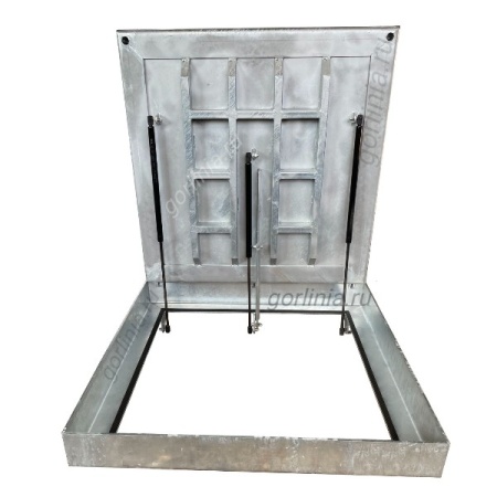 Люк под брусчатку Проспект-Ц оцинкованный с монтажными пластинами усиленный на выносных петлях с газлифтами и стопором Люк под брусчатку Проспект-Ц оцинкованный с монтажными пластинами усиленный на выносных петлях с газлифтами и стопором