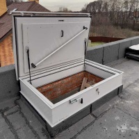 Люк кровельный Небоскреб противопожарный EI60 утепленный с терморазрывом Люк кровельный Небоскреб противопожарный EI60 утепленный с терморазрывом